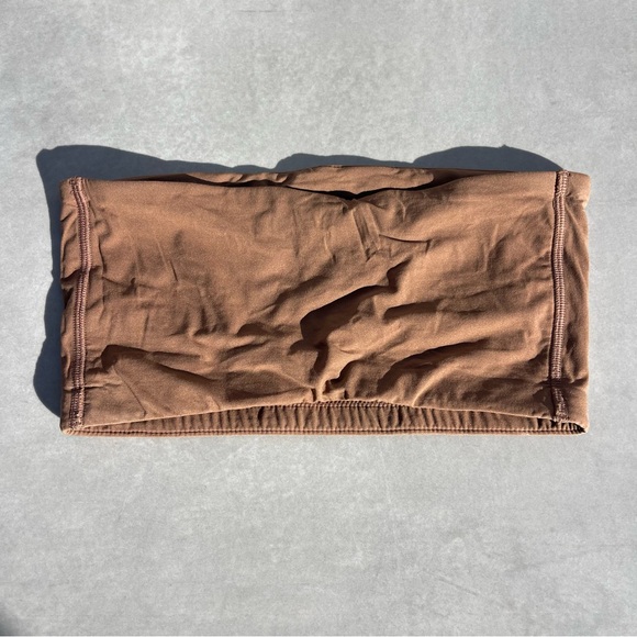SKIMS FITS EVERYBODY BANDEAU | JASPER - Picture 3 of 4